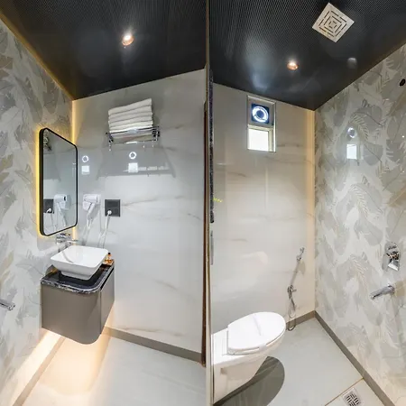 Hotel Golden Wings 2 Mnts New Delhi Railway Station-2